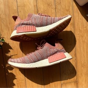 Adidas NMD R1 Pink